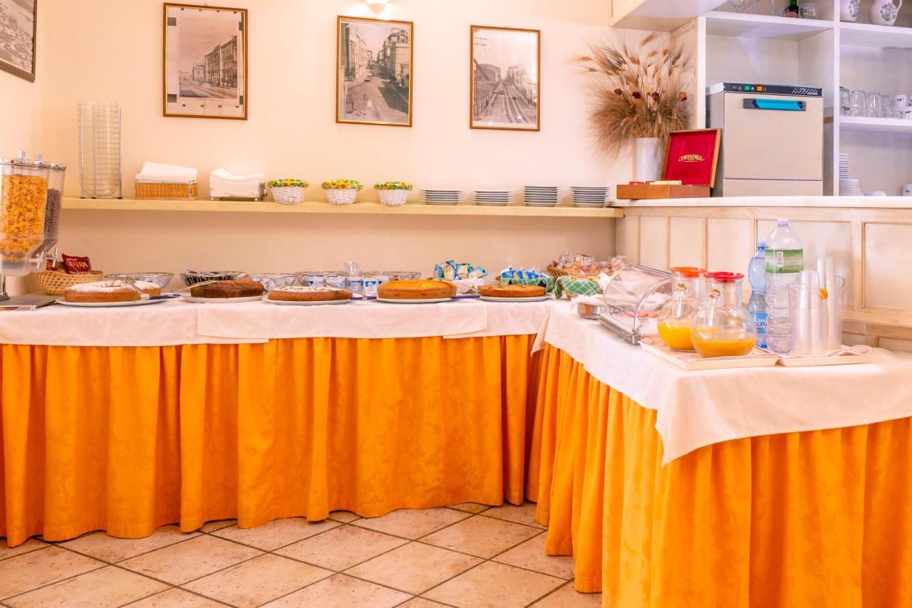 Hotel Cavour Olbia Esterno foto