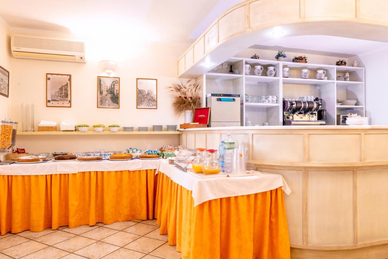 Hotel Cavour Olbia Esterno foto